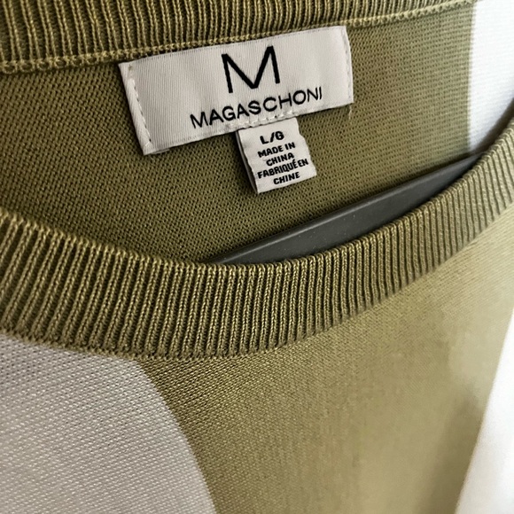Magaschoni size L NWOT: sage green block sweater, scoop neck with batwing arms - Picture 7 of 12